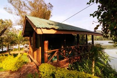 Bunyonyi Overland Resort on Lake Bunyonyi